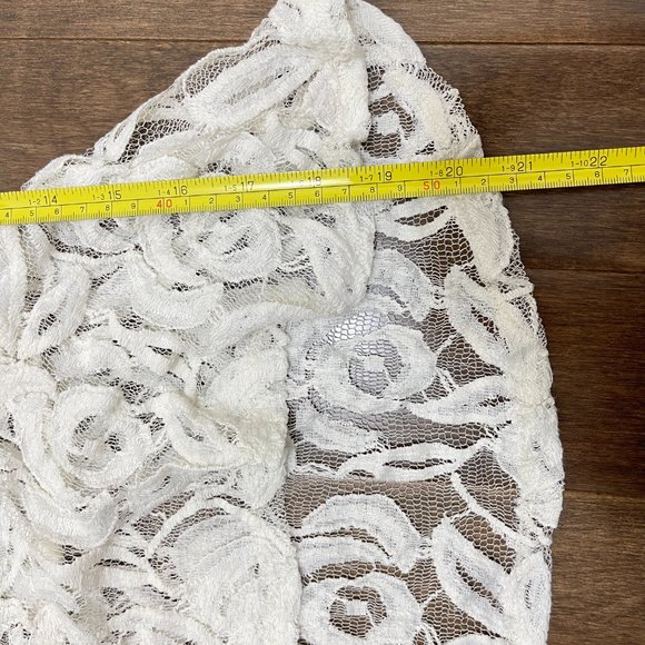 Eyeshadow Lace Peplum Top sz XS - Picture 12 of 12